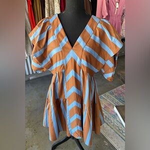 NWT Entro Chevron and Striped V-Neck Dress in Blue and Brown Size Large